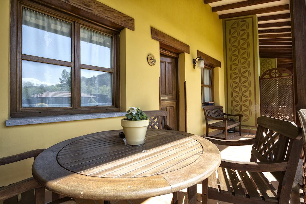 Apartamentos Camin De Pelayo Las Rozas Екстериор снимка