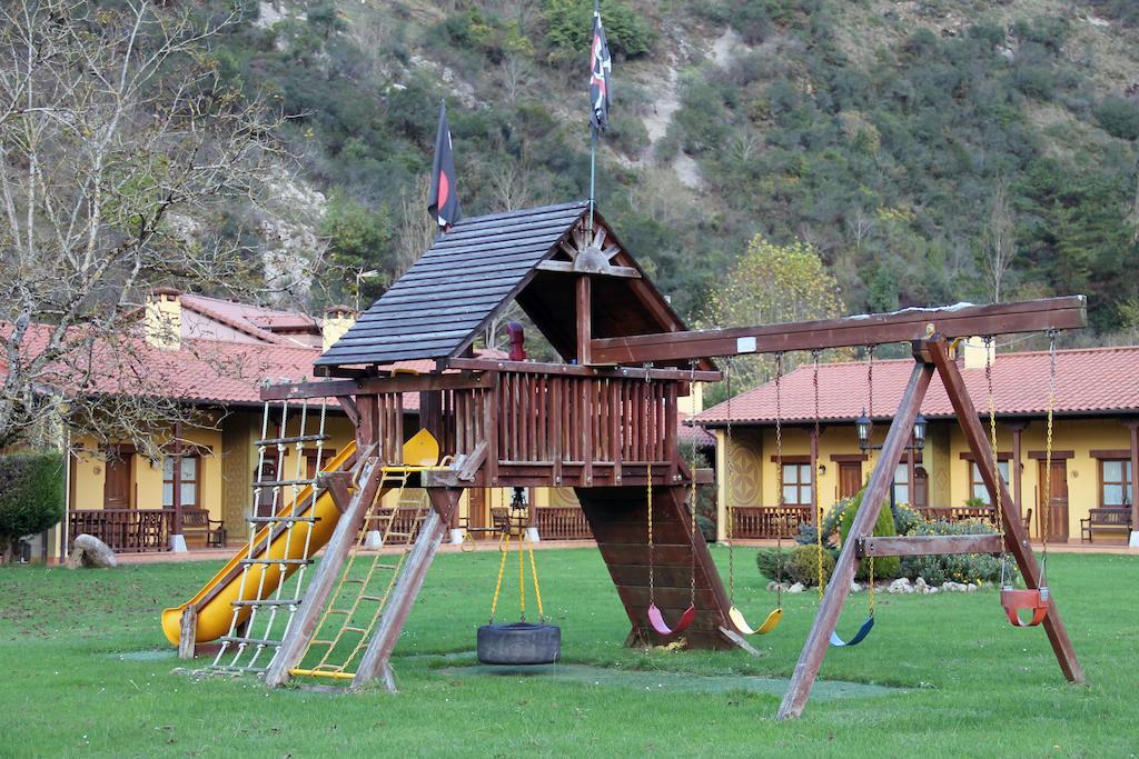 Apartamentos Camin De Pelayo Las Rozas Екстериор снимка
